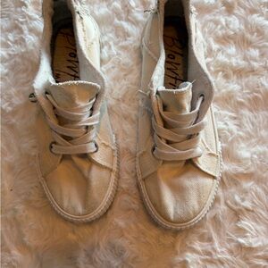 Blowfish Women's Cream Canvas Sneakers